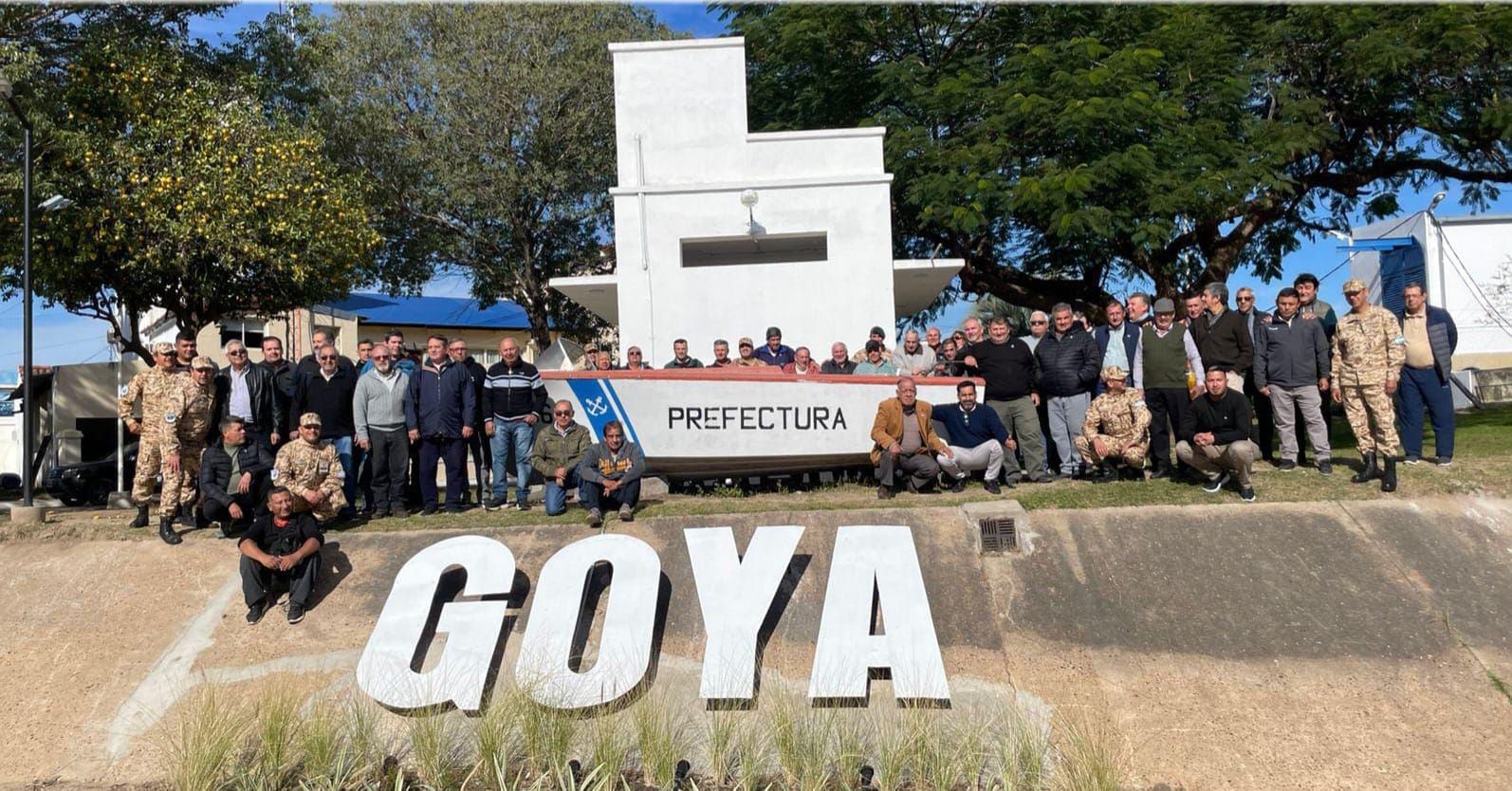 ALMUERZO DE CAMARADERÍA DEL PERSONAL RETIRADO DE LA PREFECTURA