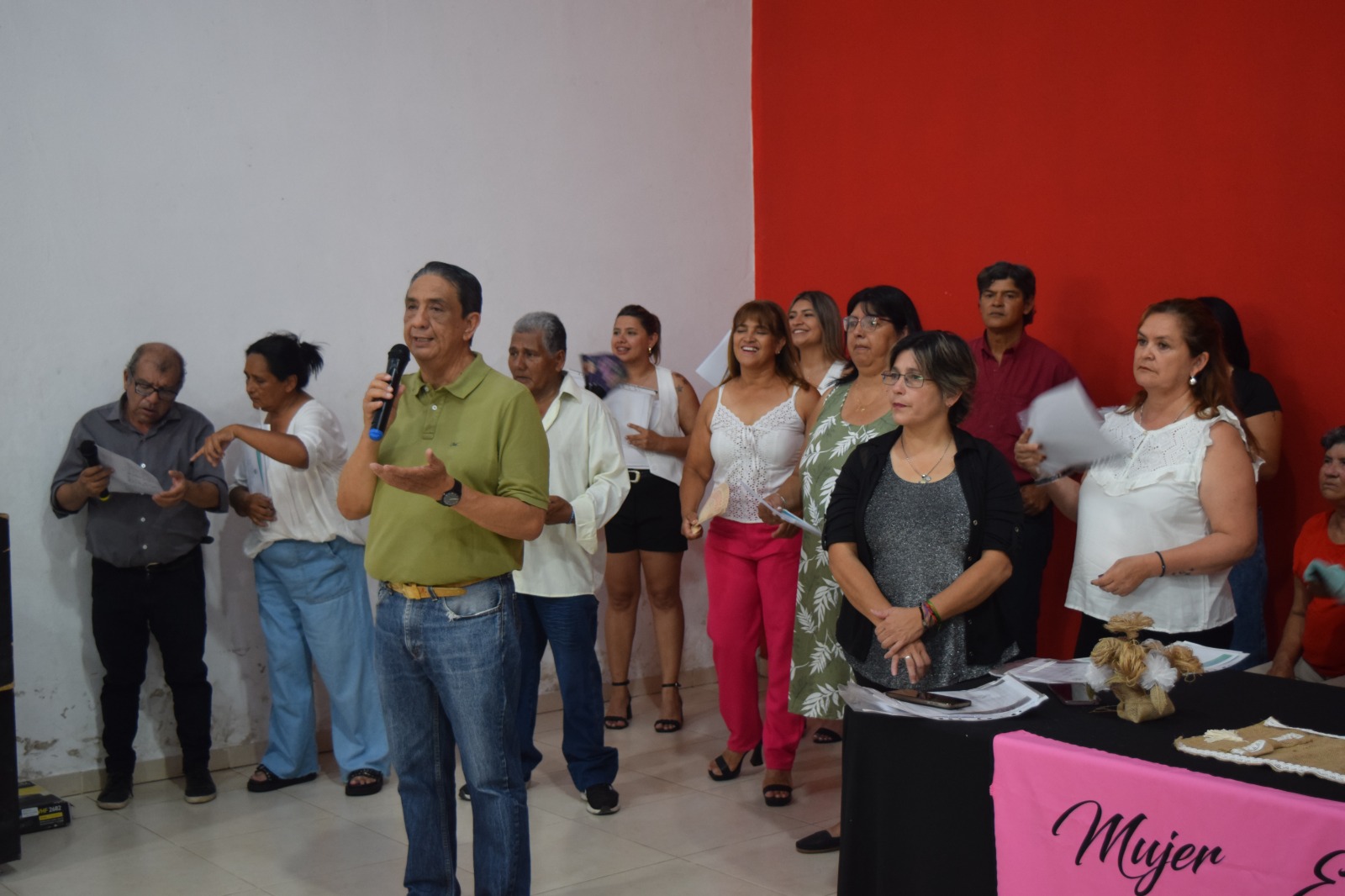 MUJERES EMPRENDEDORAS: ENTREGA DE CERTIFICADOS DE LOS CURSOS DE CAPACITACIÓN