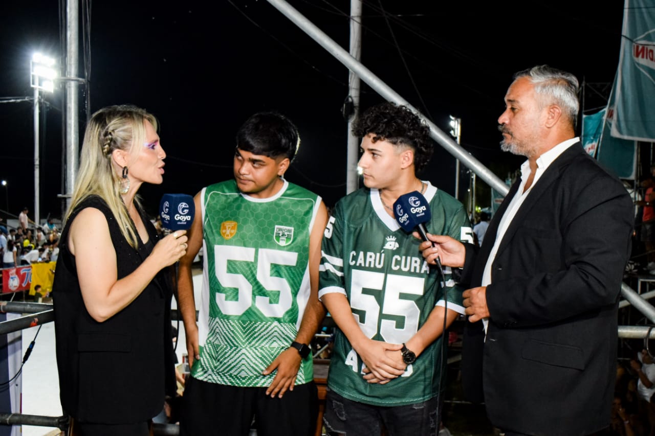 LA COMPARSA TROPICAL CELEBRÓ SUS 50 AÑOS CON LA PARTICIPACIÓN ESPECIAL DE CARÚ CURÁ DE ESQUINA