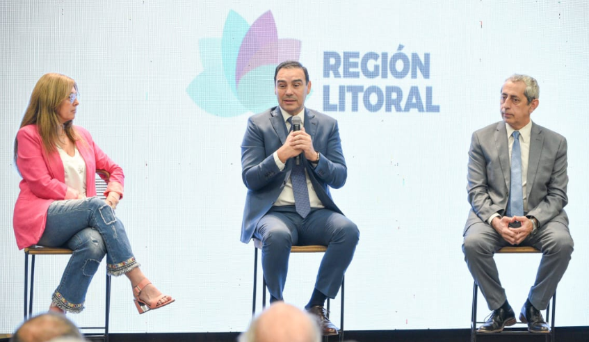 Con abordaje en energía, hidrovía y transporte, la Región Litoral inició el trabajo técnico en Corrientes