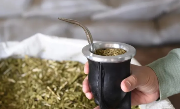 Por la recesión, cayó un 11% el consumo de yerba en 2024