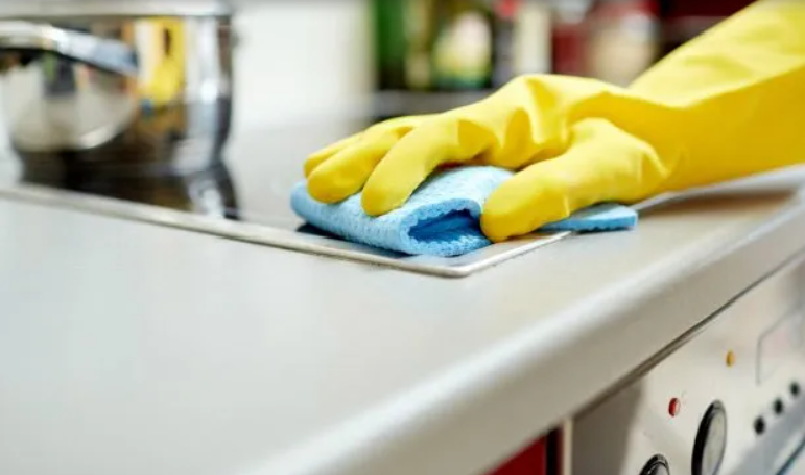 Con una inflación en torno al 3% por mes, aprueban suba del 1,5% para empleadas domésticas