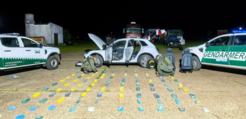 Paso de los Libres: Detuvieron a una mujer con 88 kilos de cocaína ocultos en su auto