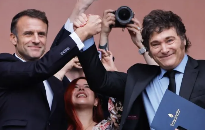 Emmanuel Macron habló con Javier Milei y manifestó su apoyo "al pueblo argentino"