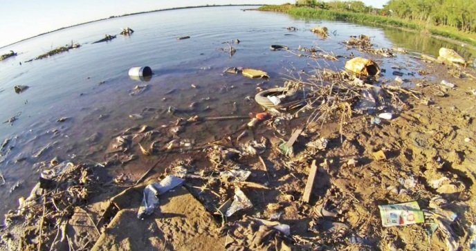 La Justicia ordenó el saneamiento del río Paraná: décadas sin controles y contaminación