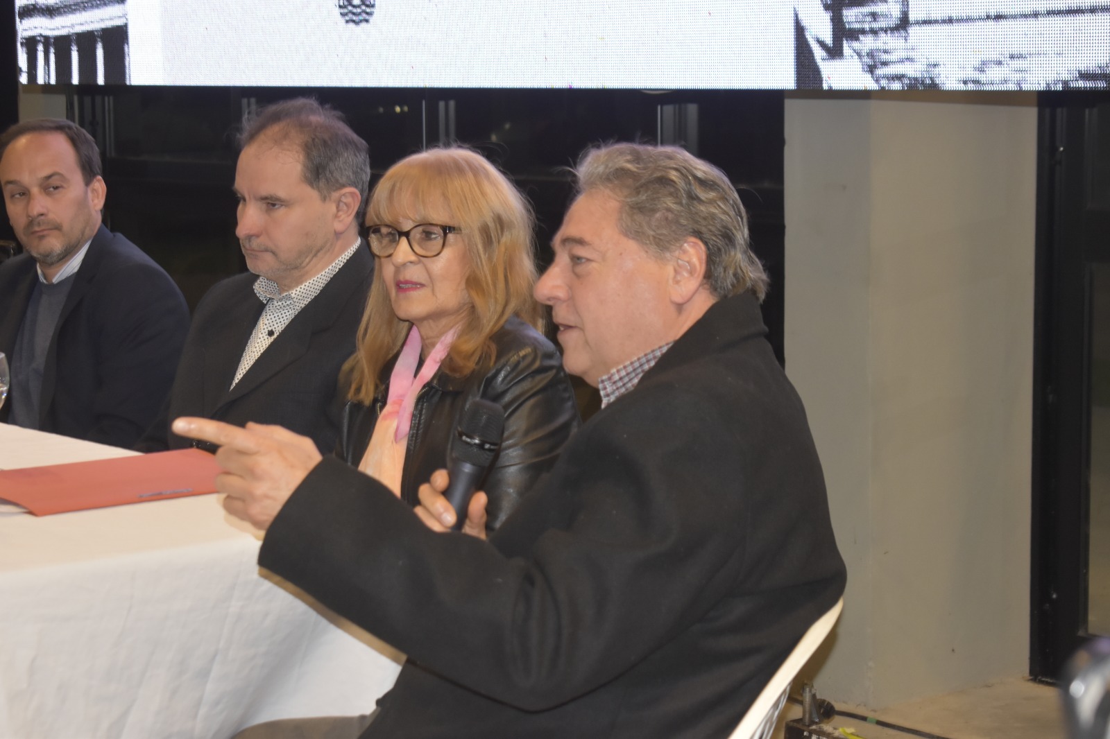 Cultura en acción EL GRUPO DE SADE APORTARÁ 60 PRESENTACIONES A LA FERIA DEL LIBRO