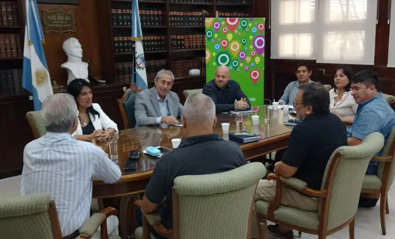 Conflicto docente en Corrientes: el Gobierno fijó un aumento del 6% y los gremios lo consideran "insuficiente"