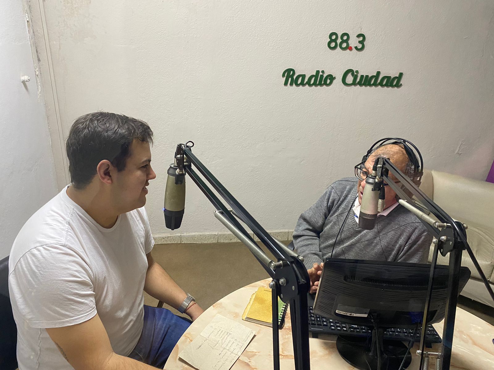 Estudiantina 2024: GASTÓN ESPINOSA DESTACA EL ACOMPAÑAMIENTO DE LA MUNICIPALIDAD Y LA IMPORTANCIA DE LA PARTICIPACIÓN JUVENIL