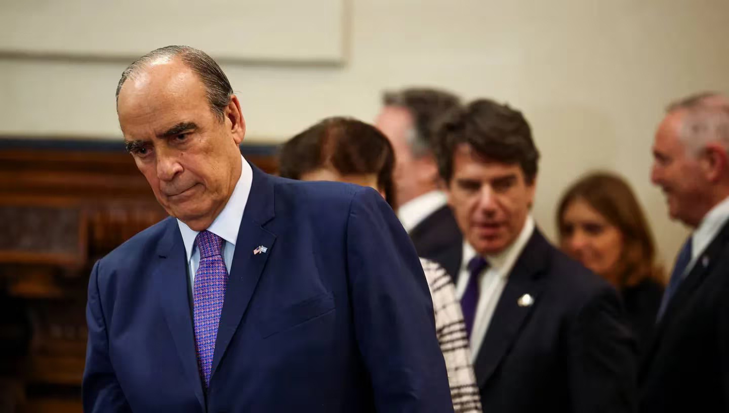 El Gobierno ofrece terminar obras en las provincias a cambio del apoyo al DNU y a la Ley Ómnibus