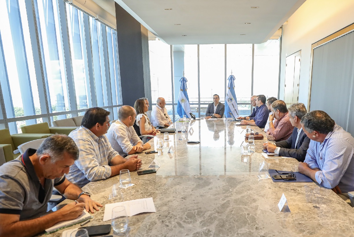 El Gobernador se reunió con los intendentes de los municipios afectados por las lluvias
