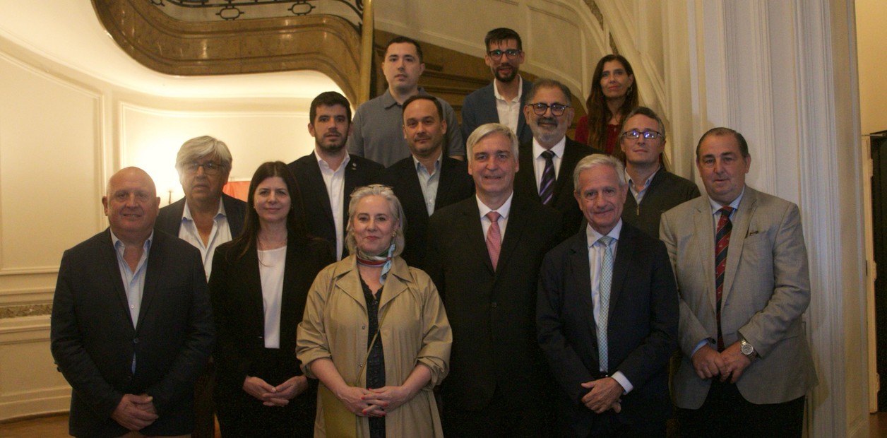CIUDADES DIGITALES: Intendente Hormaechea participa en Iniciativa de la Fundación PAD