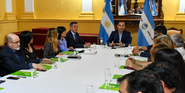 El Gobernador se reunió con pastores evangélicos para la agilización de Personería jurídica