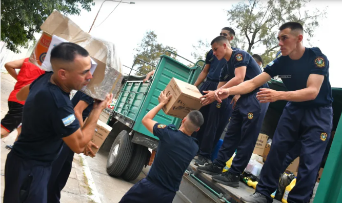 Llegó a Bahía Blanca la ayuda que envío Corrientes para los damnificados por las inundaciones