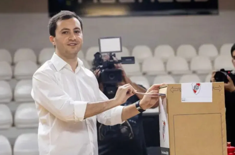 Stefano Di Carlo es el nuevo presidente de River tras unas elecciones con participación récord de socios