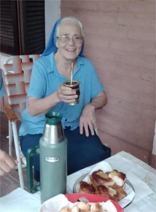 SOCIALE: CUMPLEAÑOS DE LA HERMANA LUCÍA MAZZUCHINI