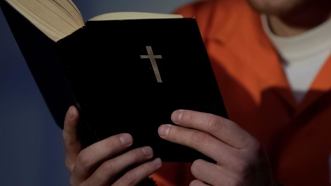 PASTOR DE UNA MEGAIGLESIA ACUSADO DE PEDOFILIA CULPA A SU VÍCTIMA DE 12 AÑOS POR CONDUCTA "INAPROPIADA"
