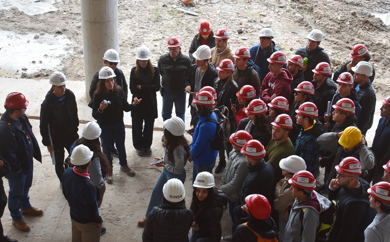 FORMACIÓN PROFESIONAL ALUMNOS DE INGENIERÍA DE LA UNNE VISITARON LAS OBRAS DEL INSTITUTO ONCOLÓGICO
