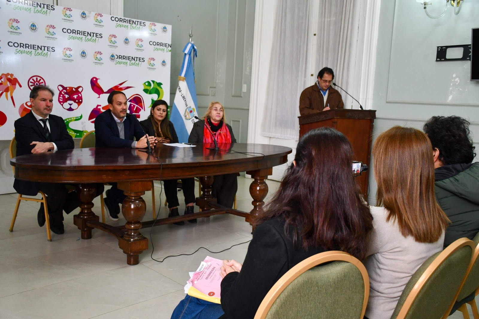 DEL 5 AL 14 DE JULIO LA VI FERIA DEL LIBRO DE GOYA DIFUNDIÓ SUS PROPUESTAS EN CASA DE GOBIERNO