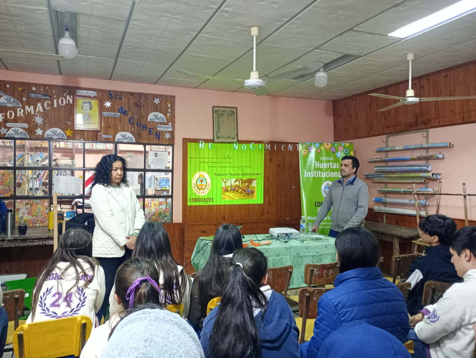 TALLER Y ENTREGA DE HERRAMIENTAS:  DESARROLLO SOCIAL CAPACITÓ EN HUERTAS Y ENTREGÓ SEMILLAS EN SAN LUIS DEL PALMAR