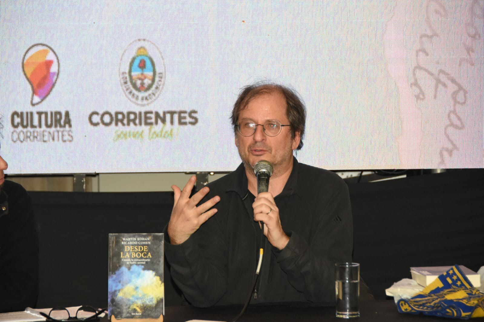   CHARLA CON EL ESCRITOR, EN LA TERCERA JORNADA MARTÍN KOHAN EN LA FERIA DEL LIBRO: “ES UN PREJUICIO SUPONER QUE LA CRISIS DE LA LECTURA SE DA SÓLO EN LOS JÓVENES”