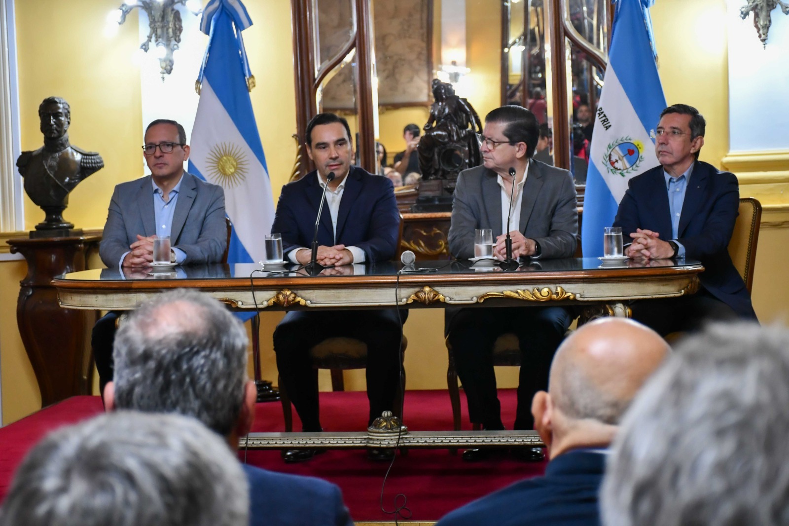  LUEGO DE LA CONFERENCIA DE PRENSA: LOS MINISTROS DE SEGURIDAD Y DE JUSTICIA PUSIERON ÉNFASIS EN EL COMPROMISO DEL GOBIERNO PROVINCIAL PARA QUE SE ESCLAREZCA EL CASO LOAN