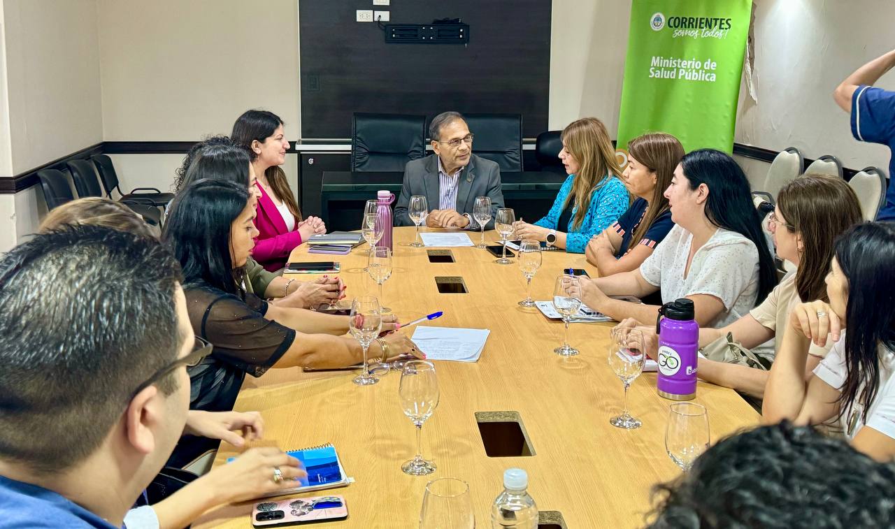 Cardozo se reunió con referentes de OPS y Salud de Nación