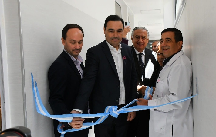 Valdés inauguró la ampliación de la Terapia Intensiva del Hospital de Goya, fortaleciendo la región sanitaria del sur provincial