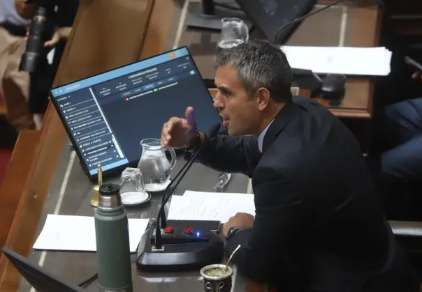 Jorge Rial reveló audios de Martín Menem alentando a diputados libertarios: "Hagan quilombo"