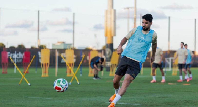 El "Flaco" López celebra su titularidad en la Selección Argentina: "Es un sueño"