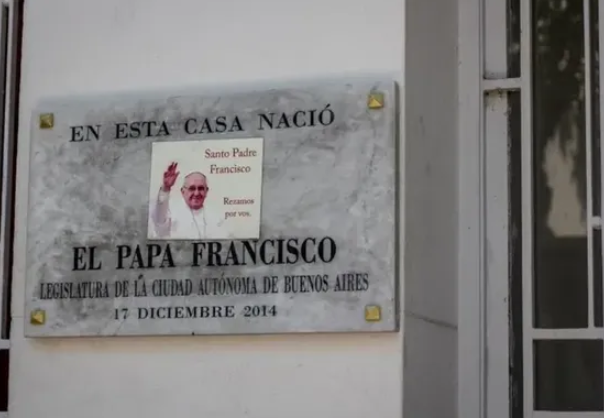 Fuerte reclamo para declarar como patrimonio arquitectónico la casa en la que nació el Papa Francisco