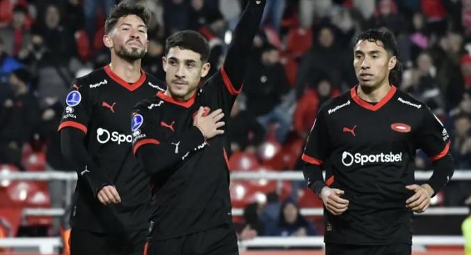 Independiente goleó a Nacional de Potosí por 7-0 y clasificó a los octavos de la Sudamericana
