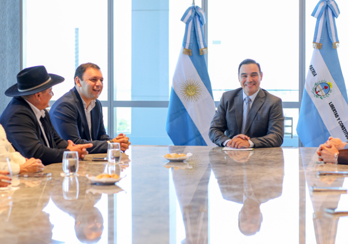 Valdés recibió a gobernador paraguayo y avanzaron en desarrollo regional