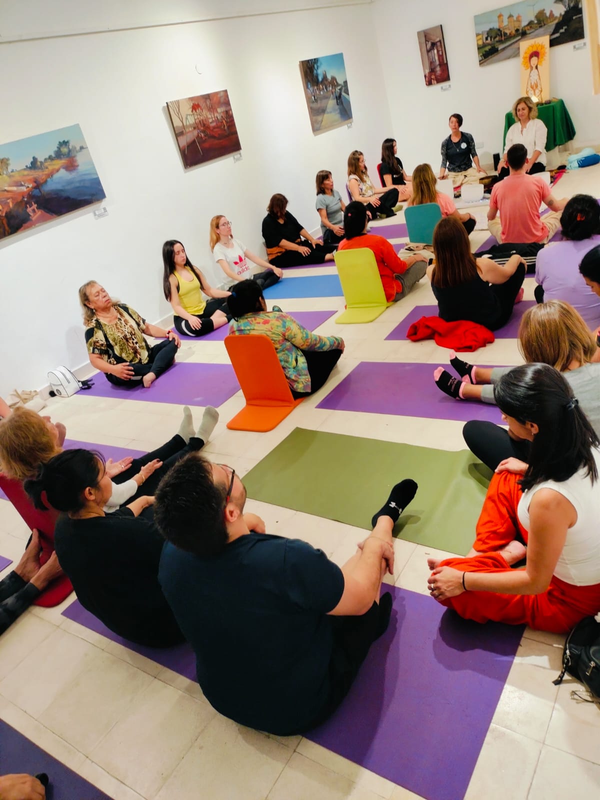 Un Abrazo sanador, respuesta de armonía y paz. RECORDARON EN GOYA EL DIA INTERNACIONAL DEL YOGA