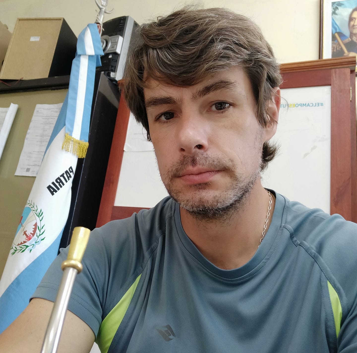 DESCUBRIMOS CÓMO LOS NIÑOS APRENDEN A NADAR EN LA INCREIBLE COLONIA DE VACACIONES MUNICIPAL