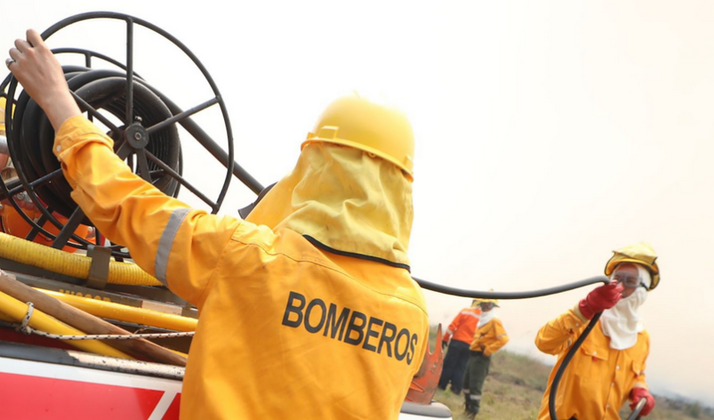 Provincia desactivó foco de gran magnitud en Riachuelo y continúa su ardua lucha contra los incendios forestales