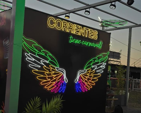 La Provincia expone sus productos y destinos en los Carnavales Correntinos 2025