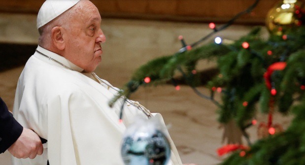 SALUD DEL PAPA FRANCISCO: no se asomará a la ventana por el Ángelus para curar un resfriado antes de Navidad