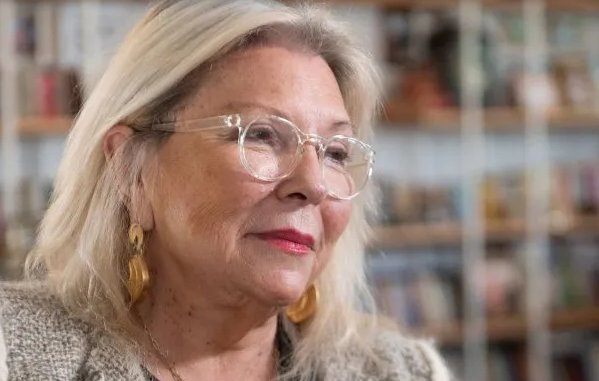 Carta abierta de Elisa Carrió a Javier Milei por su ataque a la comunidad comunidad LGBTQI+ en Davos
