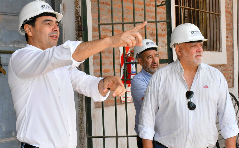 El gobernador Valdés recorrió las obras de "La Unidad" para seguir avanzando en patrimonio y modernidad