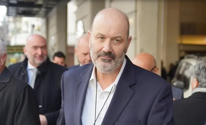 Federico Sturzenegger anticipó que las empresas públicas deberán tomar examen antes de contratar gente