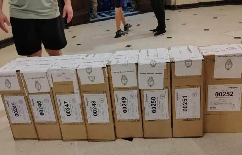 Virginia Gallardo dio la sorpresa y las tres bancas se repartieron entre las principales alianzas