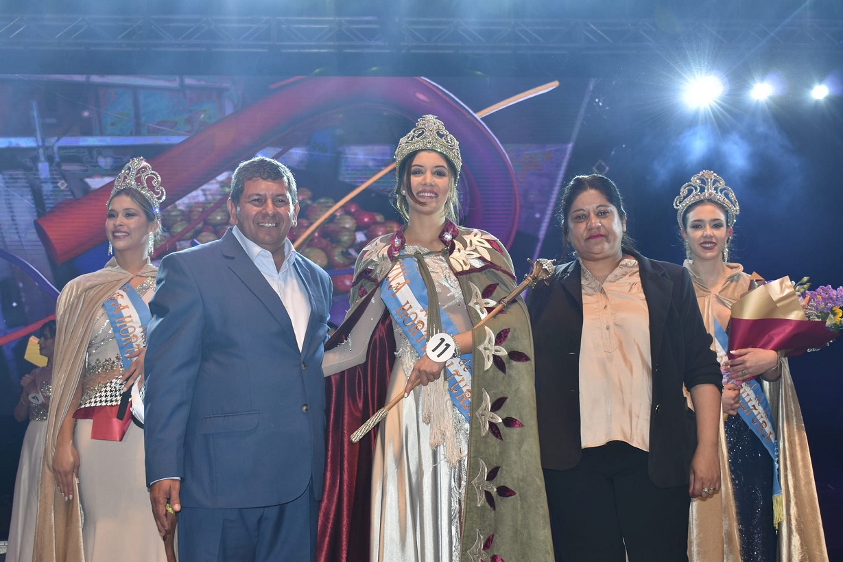 Lucía Cordero es la nueva Reina de la Horticultura