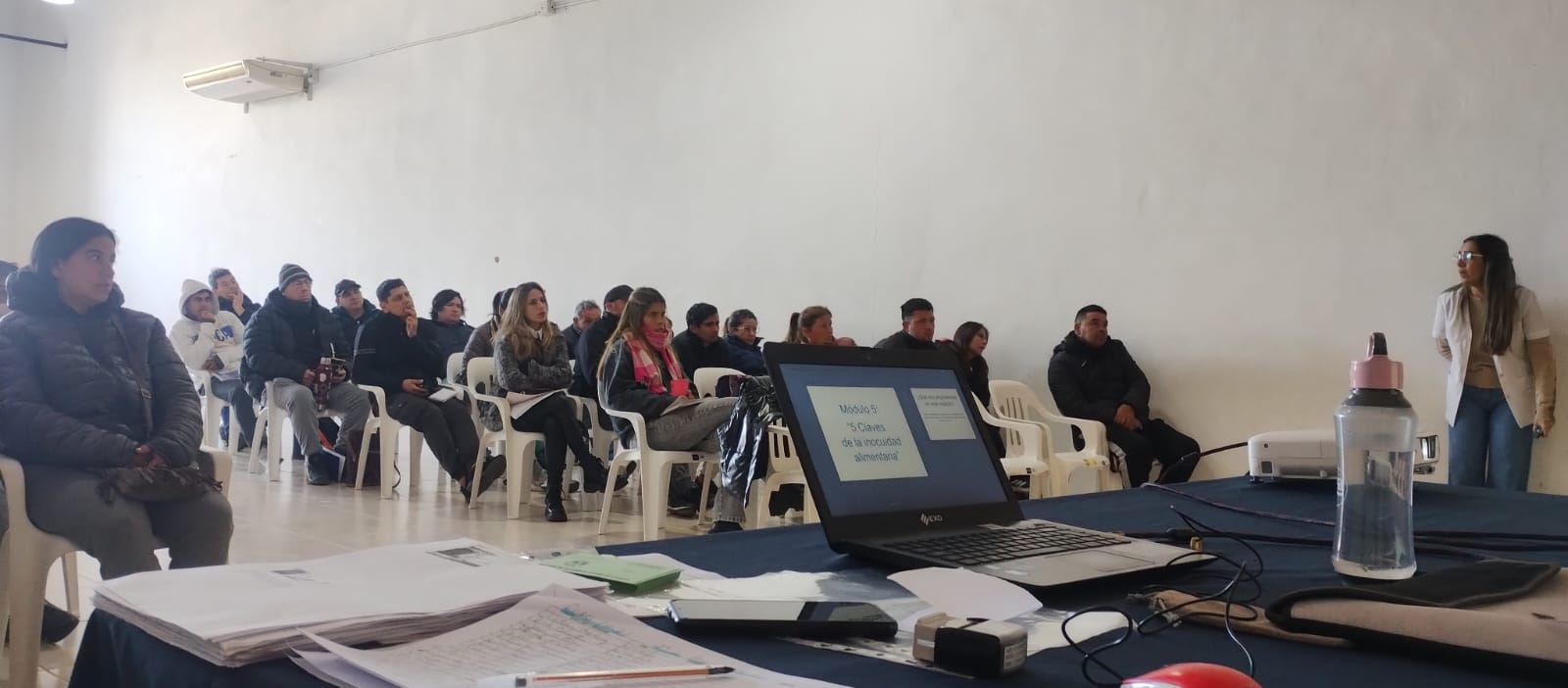 CAPACITACIÓN SOBRE MANIPULACIÓN DE ALIMENTOS