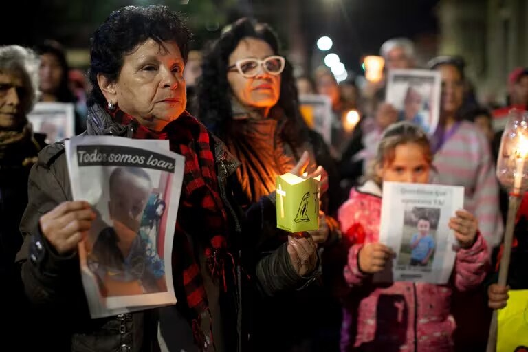 CRIMEN Y JUSTICIA UN MES SIN LOAN: CIENTOS DE PERSONAS MARCHAN EN CORRIENTES Y RECLAMAN QUE EL NIÑO APAREZCA
