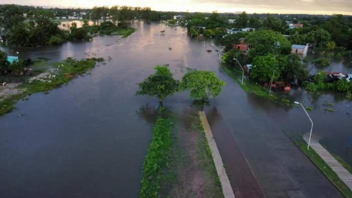 URGENTE: Mercedes bajo agua