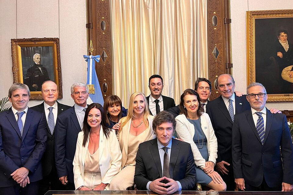 Los ministros de Javier Milei juraron a puerta cerrada 
