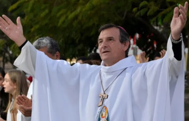 Monseñor Canecin presidió en la catedral la Misa del Miércoles de Ceniza