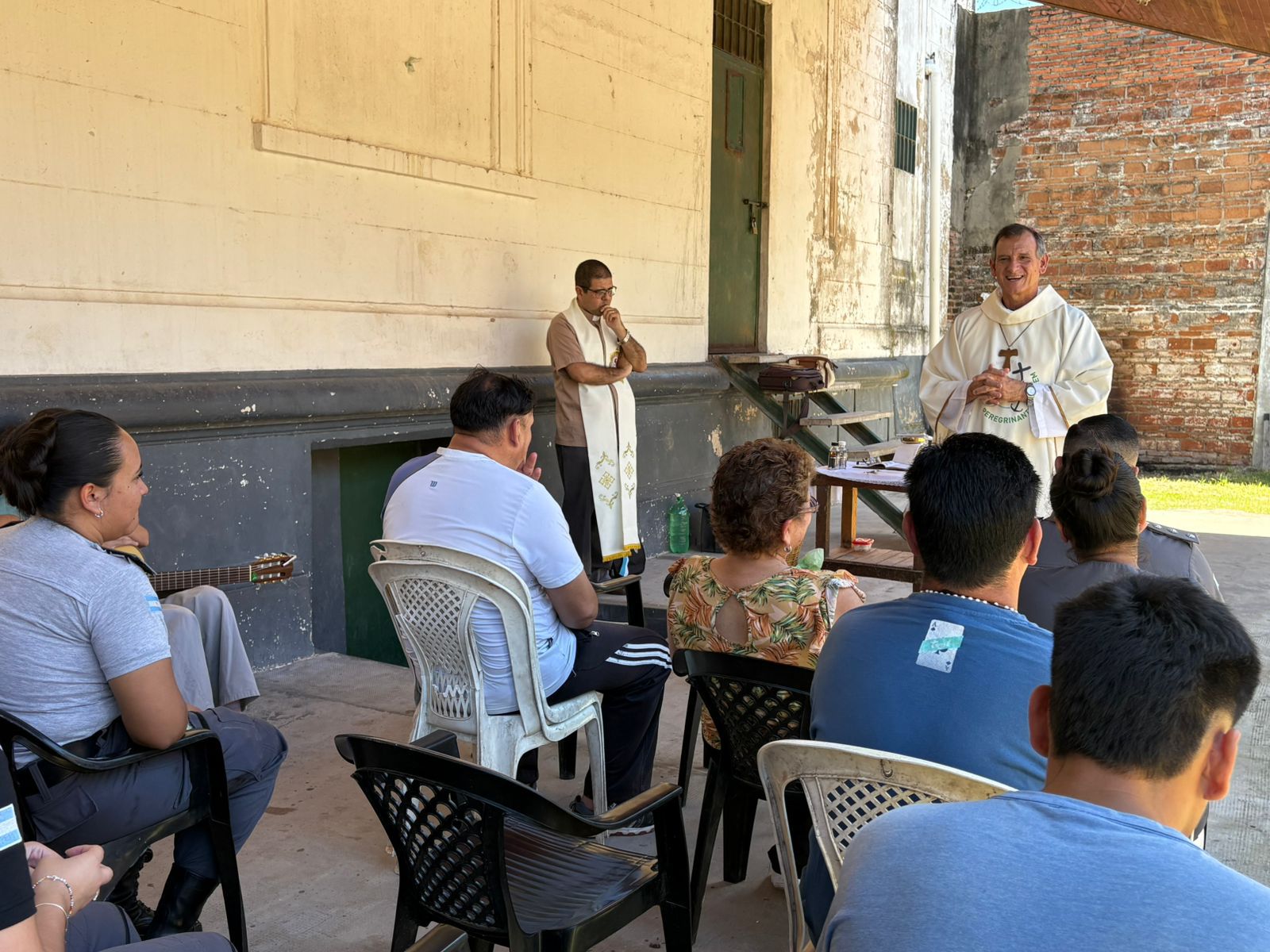 MONSEÑOR CANECÍN EN LA UNIDAD PENAL Nº 8: "JESUCRISTO LES DA UNA LIBERTAD INTERIOR QUE NADIE LES PUEDE QUITAR"