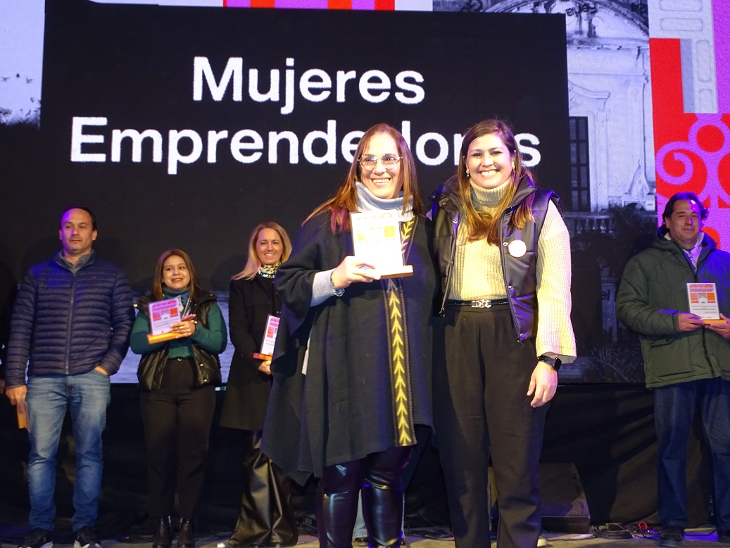 RECONOCIERON A MÁS DE 50 EMPRENDEDORAS GOYANAS
