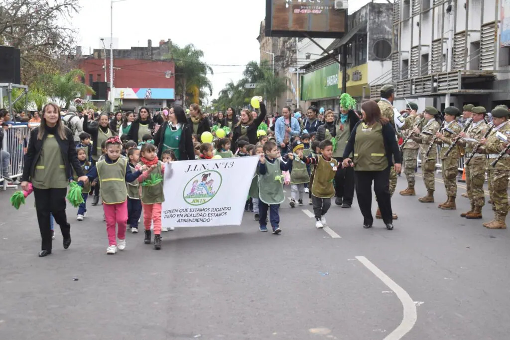 EXPECTATIVA DE LAS FAMILIAS POR EL DESFILE DE LOS JARDINERITOS ESTE JUEVES 28
